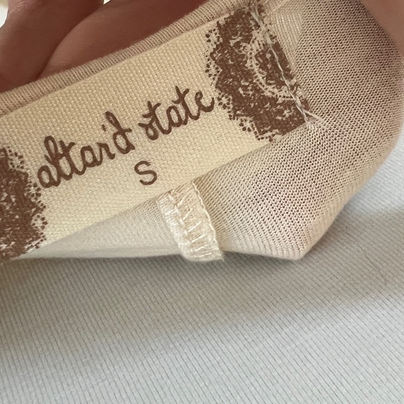 Altar’d State Elegant Cream Lace Trim Tank Top Shirt NWT - Picture 8 of 9